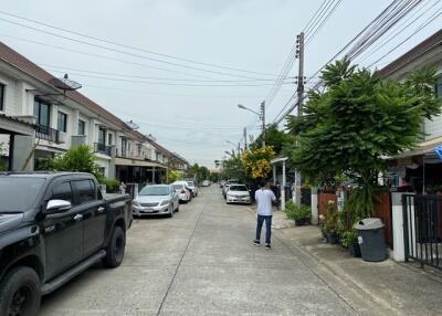 74 Sqm., 2 Beds, 1 Bath Townhouse listed for ฿ 1,900,000.