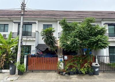 74 Sqm., 2 Beds, 1 Bath Townhouse listed for ฿ 1,900,000.
