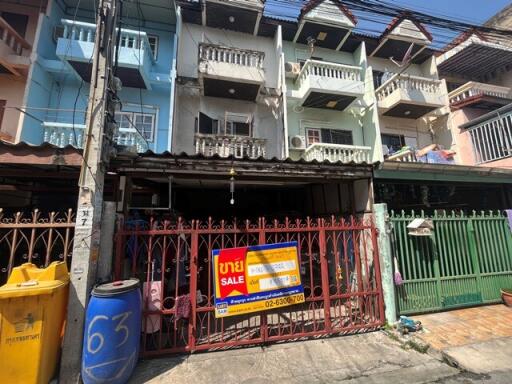 74 Sqm., 3 Beds, 3 Baths Townhouse listed for ฿ 2,100,000.