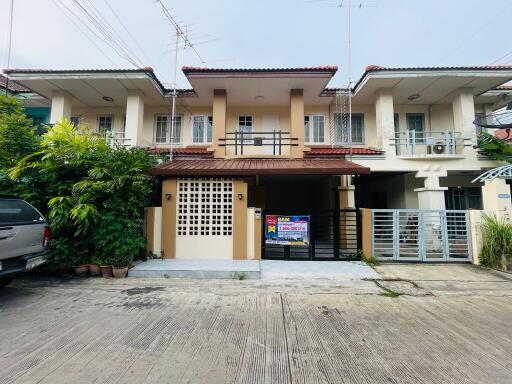 80 Sqm., 2 Beds, 2 Baths Townhouse listed for ฿ 1,600,000.