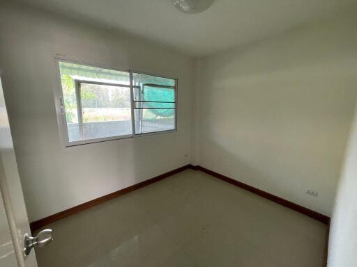 100 Sqm., 2 Beds, 1 Bath Townhouse listed for ฿ 1,600,000.