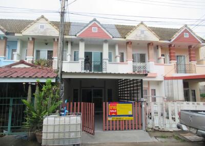 72 Sqm., 2 Beds, 1 Bath Townhouse listed for ฿ 2,027,000.