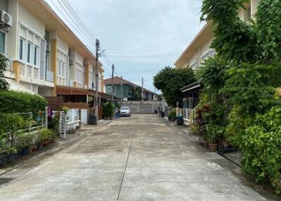 74 Sqm., 3 Beds, 2 Baths Townhouse listed for ฿ 1,805,000.