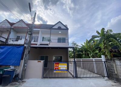 140 Sqm., 2 Beds, 1 Bath Townhouse listed for ฿ 1,995,000.