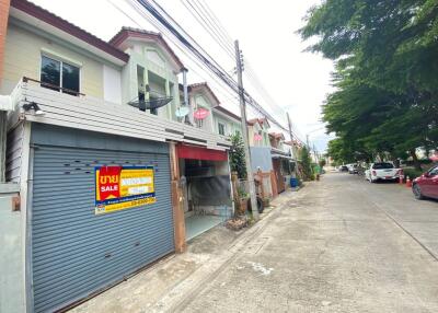 72 Sqm., 3 Beds, 2 Baths Townhouse listed for ฿ 1,995,000.