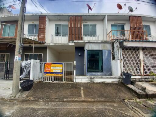 66 Sqm., 3 Beds, 2 Baths Townhouse listed for ฿ 1,949,000.