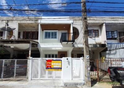 68 Sqm., 2 Beds, 1 Bath Townhouse listed for ฿ 1,943,000.