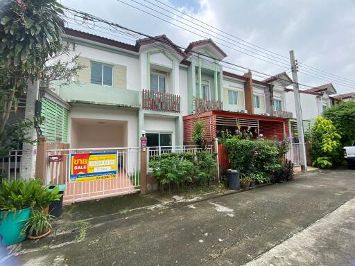 68 Sqm., 3 Beds, 2 Baths Townhouse listed for ฿ 1,943,000.