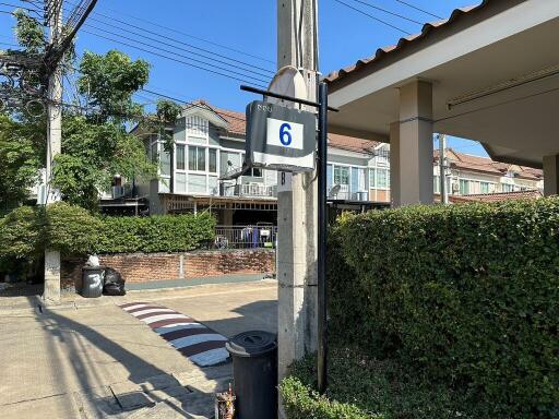 79 Sqm., 2 Beds, 2 Baths Townhouse listed for ฿ 1,943,000.