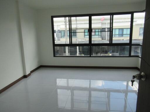 83 Sqm., 2 Beds, 1 Bath Townhouse listed for ฿ 1,922,000.