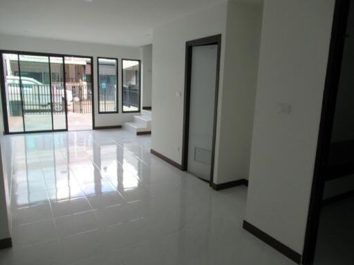 83 Sqm., 2 Beds, 1 Bath Townhouse listed for ฿ 1,922,000.