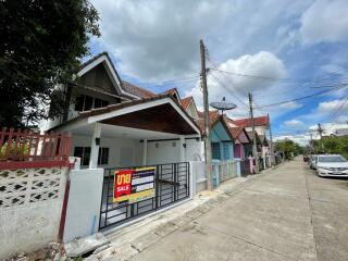 88 Sqm., 2 Beds, 2 Baths Townhouse listed for ฿ 1,500,000.