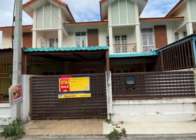 91 Sqm., 2 Beds, 2 Baths Townhouse listed for ฿ 1,710,000.