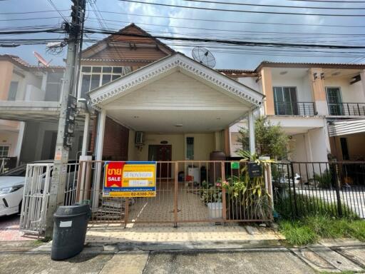 75 Sqm., 2 Beds, 2 Baths Townhouse listed for ฿ 1,710,000.