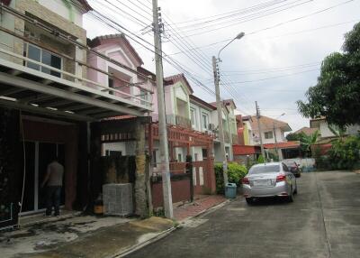 68 Sqm., 2 Beds, 1 Bath Townhouse listed for ฿ 1,710,000.