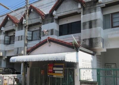 64 Sqm., 2 Beds, 2 Baths Townhouse listed for ฿ 1,890,000.