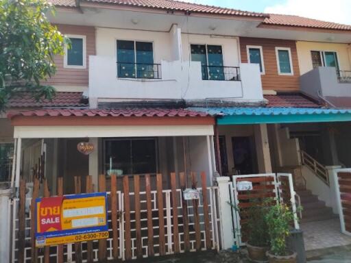 70 Sqm., 2 Beds, 2 Baths Townhouse listed for ฿ 1,710,000.