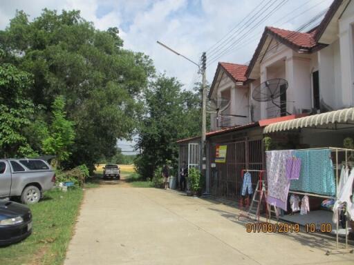 82 Sqm., 2 Beds, 1 Bath Townhouse listed for ฿ 1,890,000.