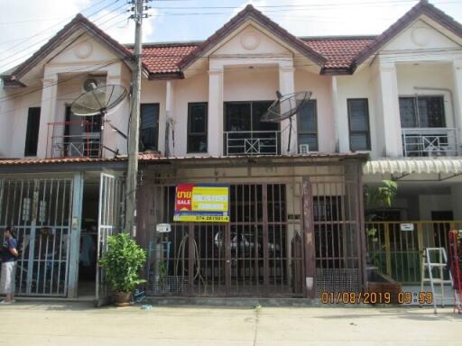 82 Sqm., 2 Beds, 1 Bath Townhouse listed for ฿ 1,890,000.