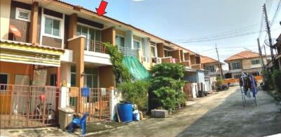 76 Sqm., 2 Beds, 1 Bath Townhouse listed for ฿ 1,710,000.