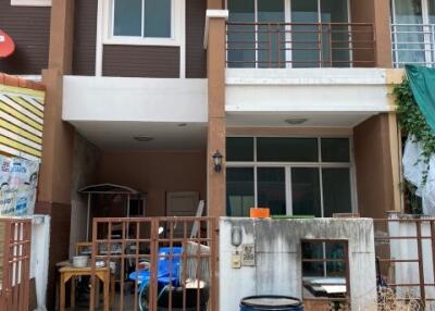 76 Sqm., 2 Beds, 1 Bath Townhouse listed for ฿ 1,710,000.