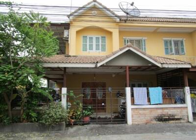 133 Sqm., 2 Beds, 1 Bath Townhouse listed for ฿ 1,890,000.