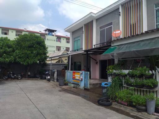 72 Sqm., 2 Beds, 2 Baths Townhouse listed for ฿ 1,710,000.