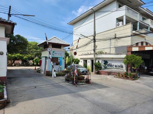 111 Sqm., 3 Beds, 2 Baths Townhouse listed for ฿ 1,890,000.