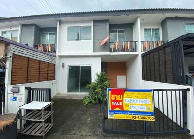 71 Sqm., 2 Beds, 1 Bath Townhouse listed for ฿ 1,710,000.