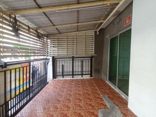 75 Sqm., 3 Beds, 2 Baths Townhouse listed for ฿ 1,890,000.
