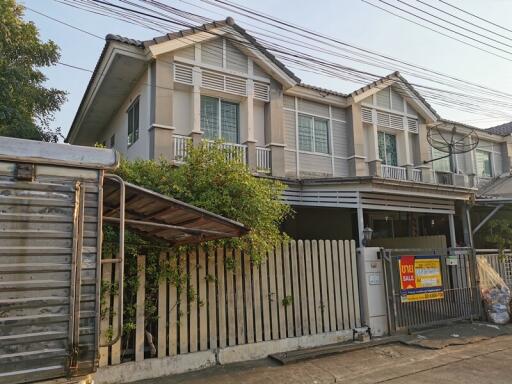 102 Sqm., 2 Beds, 1 Bath Townhouse listed for ฿ 1,710,000.