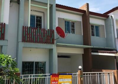 68 Sqm., 3 Beds, 2 Baths Townhouse listed for ฿ 1,663,000.