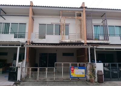 79 Sqm., 2 Beds, 1 Bath Townhouse listed for ฿ 1,450,000.