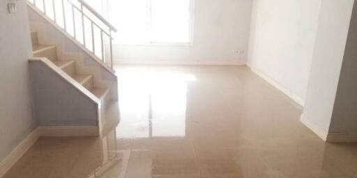 91 Sqm., 3 Beds, 2 Baths Townhouse listed for ฿ 1,615,000.