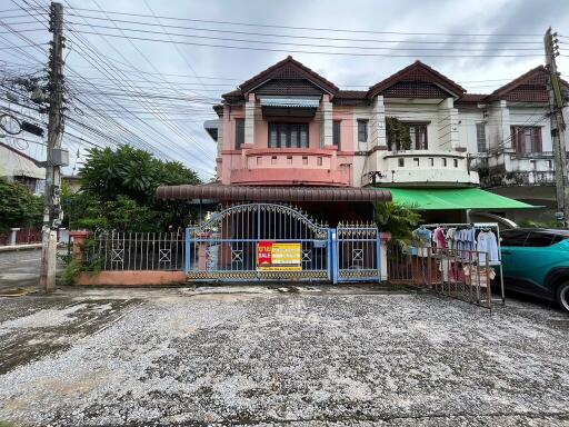 137 Sqm., 2 Beds, 1 Bath Townhouse listed for ฿ 1,785,000.