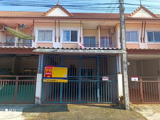 80 Sqm., 2 Beds, 2 Baths Townhouse listed for ฿ 1,615,000.