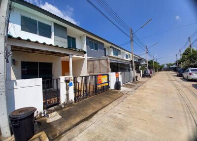 70 Sqm., 2 Beds, 1 Bath Townhouse listed for ฿ 1,785,000.