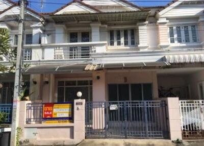 84 Sqm., 3 Beds, 1 Bath Townhouse listed for ฿ 1,785,000.