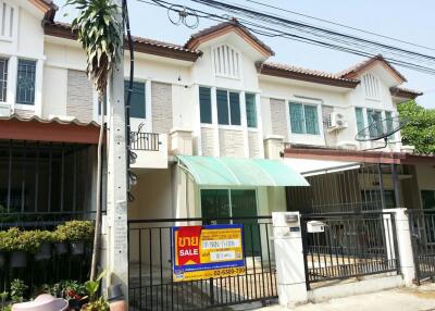 72 Sqm., 2 Beds, 2 Baths Townhouse listed for ฿ 1,785,000.