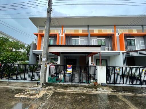 72 Sqm., 2 Beds, 1 Bath Townhouse listed for ฿ 1,425,000.