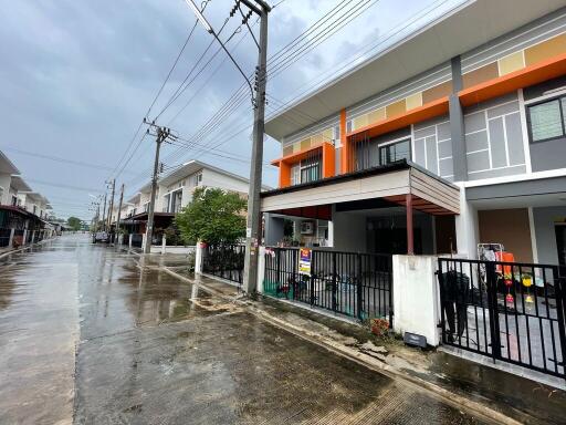 72 Sqm., 2 Beds, 1 Bath Townhouse listed for ฿ 1,425,000.