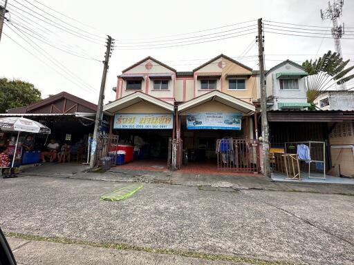 84 Sqm., 3 Beds, 2 Baths Townhouse listed for ฿ 1,615,000.