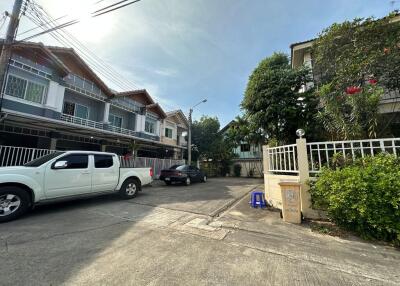128 Sqm., 2 Beds, 1 Bath Townhouse listed for ฿ 1,615,000.
