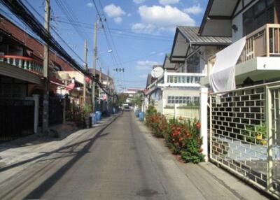 72 Sqm., 2 Beds, 1 Bath Townhouse listed for ฿ 1,360,000.
