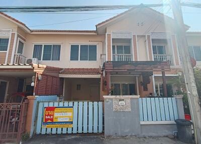 91 Sqm., 2 Beds, 1 Bath Townhouse listed for ฿ 1,390,000.