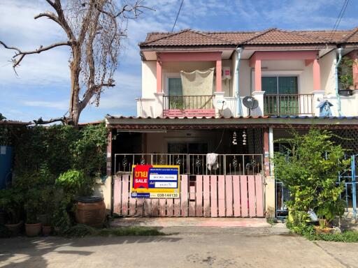 117 Sqm., 2 Beds, 1 Bath Townhouse listed for ฿ 1,733,000.