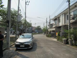 84 Sqm., 3 Beds, 2 Baths Townhouse listed for ฿ 1,568,000.