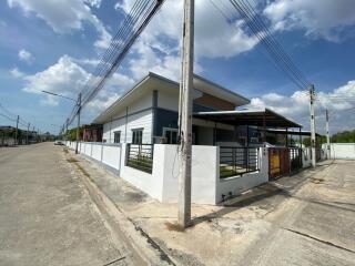 144 Sqm., 2 Beds, 1 Bath Townhouse listed for ฿ 1,733,000.