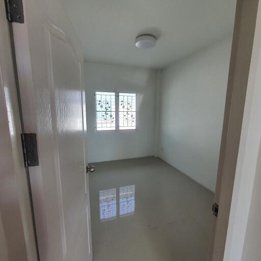 80 Sqm., 2 Beds, 1 Bath Townhouse listed for ฿ 1,400,000.