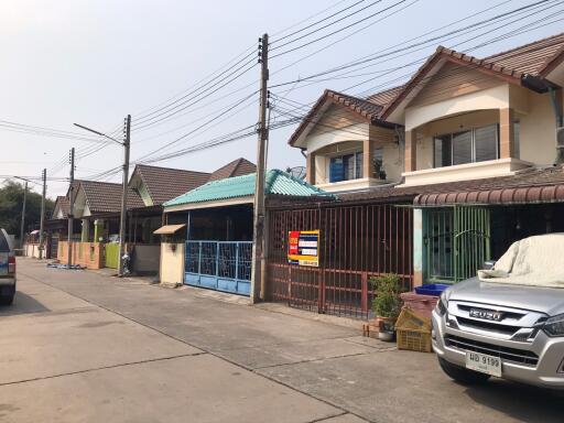 90 Sqm., 2 Beds, 1 Bath Townhouse listed for ฿ 1,400,000.